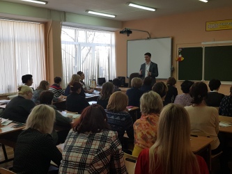 Александр Бондаренко встретился с педагогическом коллективом школы №60 Ленинского района 